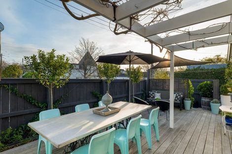 Photo of property in 21 Derby Street, St Albans, Christchurch, 8014