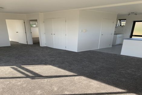 Photo of property in 24 Tindalls Bay Road, Tindalls Beach, Whangaparaoa, 0930