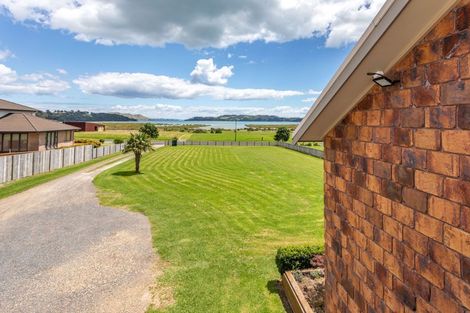 Photo of property in 13 Koromiko Drive, Coromandel, 3506