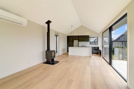 Photo of property in 7 Kotuku Lane, Jacks Point, Queenstown, 9371