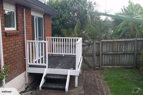 Photo of property in 127 Hobsonville Road, West Harbour, Auckland, 0618