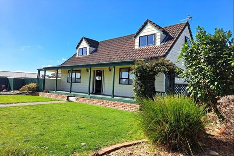 Photo of property in 14 Rimu Street, Levin, 5510