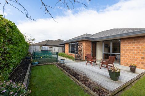 Photo of property in 48 Tennyson Avenue, Kelvin Grove, Palmerston North, 4414