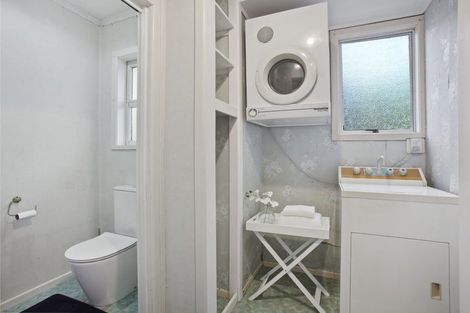 Photo of property in 16 Sylvan Crescent, Te Atatu South, Auckland, 0610