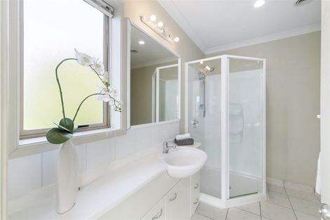 Photo of property in 44 Coolspring Way, Redwood, Christchurch, 8051