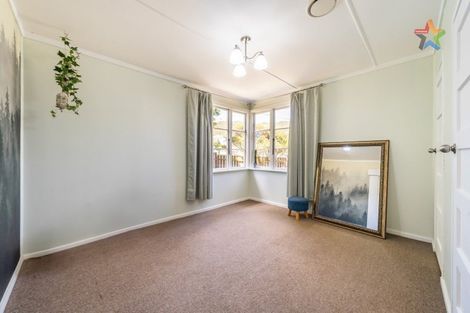 Photo of property in 1 Cleland Crescent, Naenae, Lower Hutt, 5011