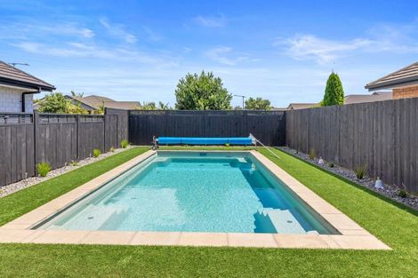 Photo of property in 32 Drabble Crescent, Papamoa Beach, Papamoa, 3118