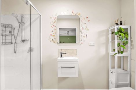 Photo of property in 43 Gladstone Road, Woodend, 7610