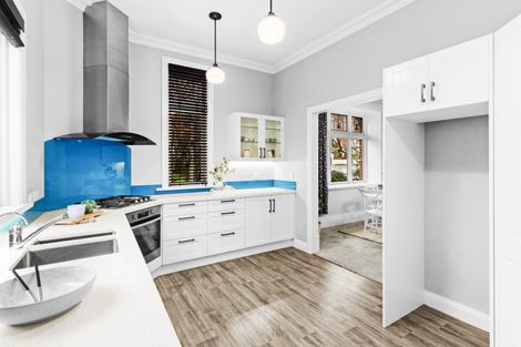 Photo of property in 241 Bay View Road, Saint Clair, Dunedin, 9012