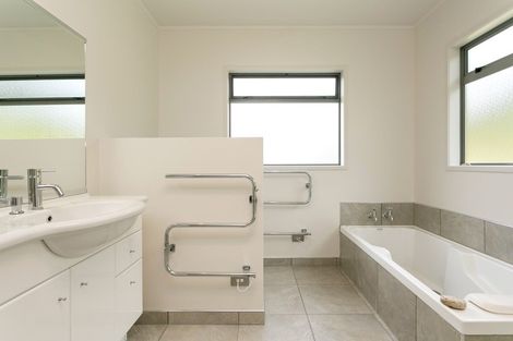 Photo of property in 12 Marshall Close, Motuoapa, Turangi, 3382