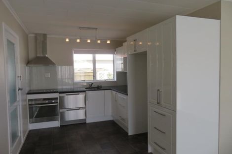 Photo of property in 3c Benzie Avenue, Wallaceville, Upper Hutt, 5018