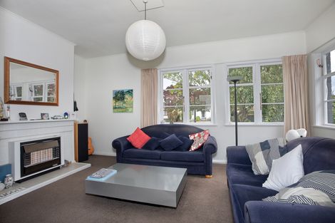 Photo of property in 31 Ihle Street, Terrace End, Palmerston North, 4410