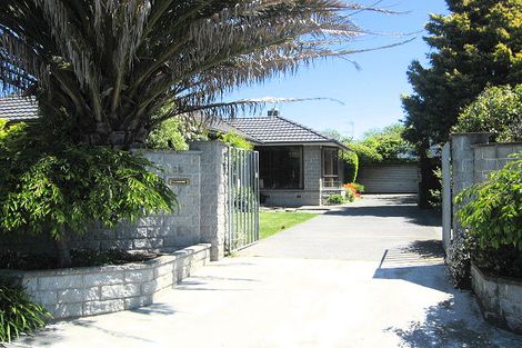 Photo of property in 35 Rossiter Avenue, Redwood, Christchurch, 8051
