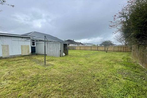 Photo of property in 21 Miro Street, Merrilands, New Plymouth, 4312