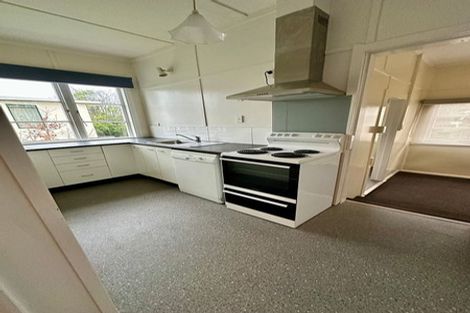 Photo of property in 2 Moorefield Road, Johnsonville, Wellington, 6037