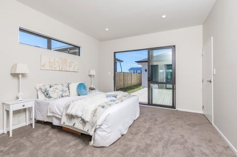 Photo of property in 4 Konoba Avenue, Kumeu, 0810