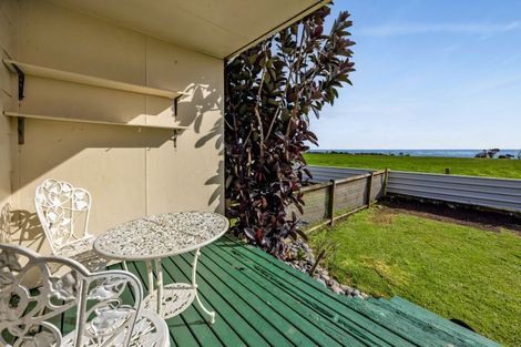 Photo of property in 60 Hume Street, Waitara, 4320