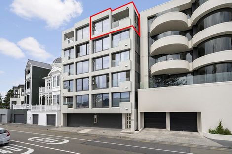 Photo of property in 10/318 Oriental Parade, Oriental Bay, Wellington, 6011