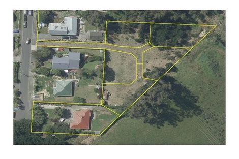 Photo of property in 18 Owen Street, Green Island, Dunedin, 9018