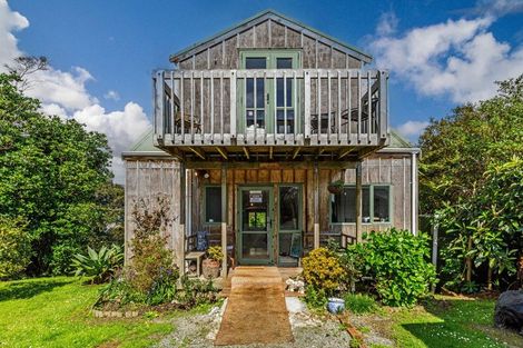 Photo of property in 26 Merewhira Road, Paremoremo, Albany, 0793