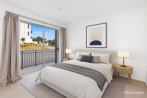 Photo of property in 4a/60 Masons Road, Oteha, Auckland, 0632