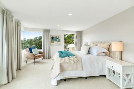 Photo of property in 1/22 Tiri Road, Milford, Auckland, 0620