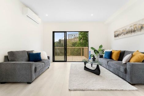 Photo of property in 45b Crestview Rise, Papakura, 2110