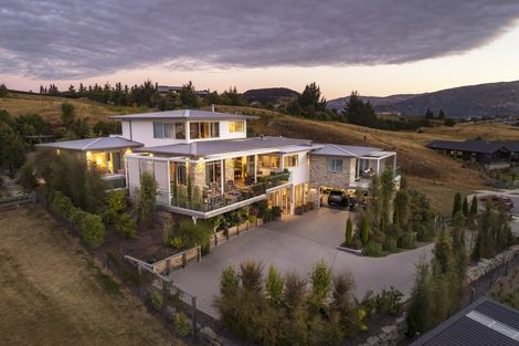 Photo of property in 11 Barclay Place, Wanaka, 9305