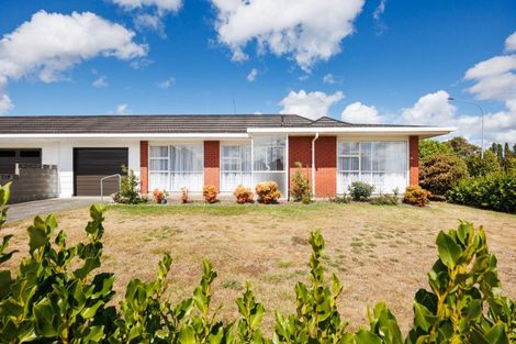 Photo of property in 23 Wallace Place, Hokowhitu, Palmerston North, 4410