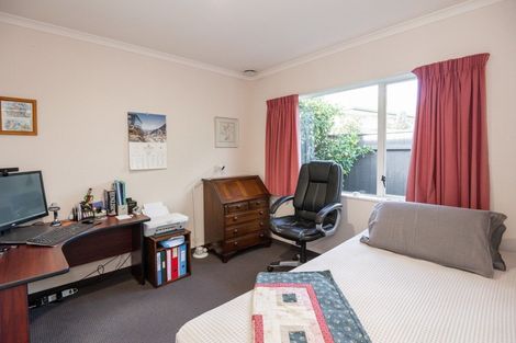 Photo of property in 5 Kingsgate Row, Havelock North, 4130