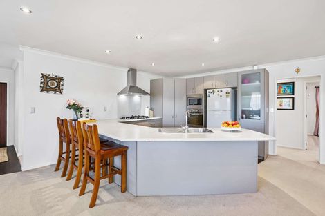 Photo of property in 32 Coleraine Drive, Rototuna, Hamilton, 3210