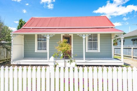 Photo of property in 50 Maxwell Avenue, Durie Hill, Whanganui, 4500