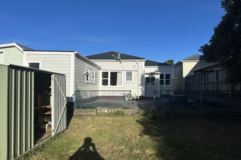 Photo of property in 6 Chatham Street, Berhampore, Wellington, 6023