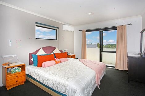 Photo of property in 14a Collingwood Road, Waiuku, 2123