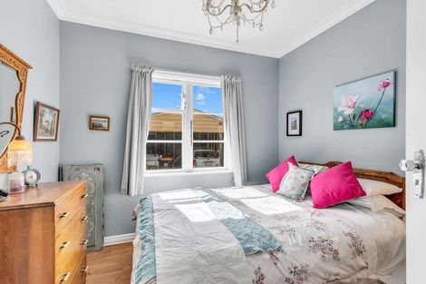 Photo of property in 99 Heretaunga Street, Palmerston North, 4414