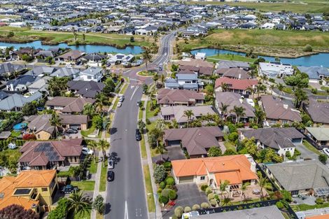 Photo of property in 26 Palm Springs Boulevard, Papamoa Beach, Papamoa, 3118