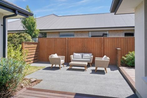 Photo of property in 10 Noble Close, Rangiora, 7400