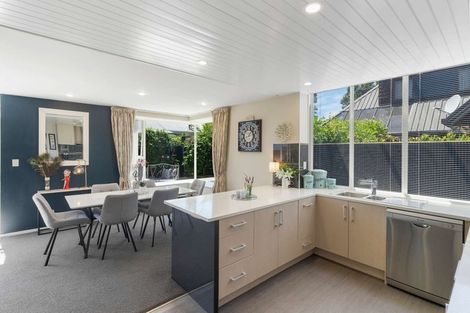 Photo of property in 72 Balrudry Street, Avonhead, Christchurch, 8042