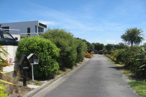 Photo of property in 18 Petworth Place, Westmorland, Christchurch, 8025