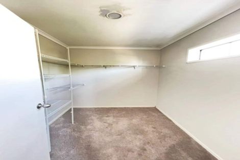 Photo of property in 4/124 Pakuranga Road, Pakuranga, Auckland, 2010