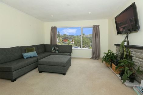 Photo of property in 56 Stottholm Road, Titirangi, Auckland, 0604