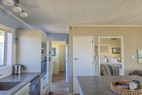 Photo of property in 585 Pukehina Parade, Pukehina, Te Puke, 3189