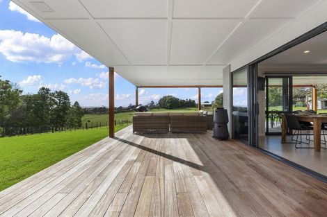 Photo of property in 298 Red Hills Road, Taupaki, Henderson, 0782