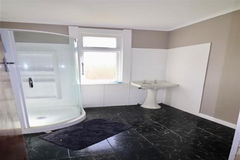 Photo of property in 1 Curtis Street, Hector, 7822