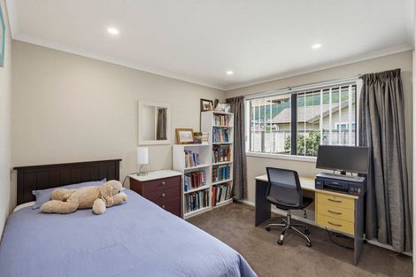 Photo of property in 35 Waipunahau Road, Waikanae, 5036
