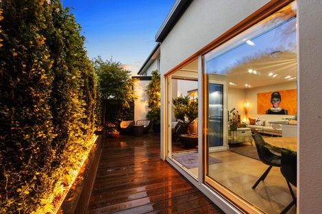 Photo of property in 14 John Britten Lane, Riccarton, Christchurch, 8011