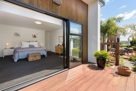 Photo of property in 33 Benmore Crescent, Pyes Pa, Tauranga, 3112