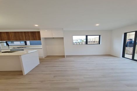 Photo of property in 14a Kotahitanga Street, Papakura, 2110