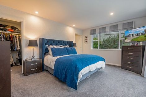 Photo of property in 15 Monaco Grove, Fitzherbert, Palmerston North, 4410