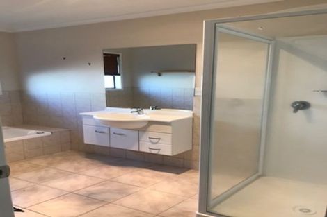 Photo of property in 28 Alva Glen Place, Pyes Pa, Tauranga, 3112